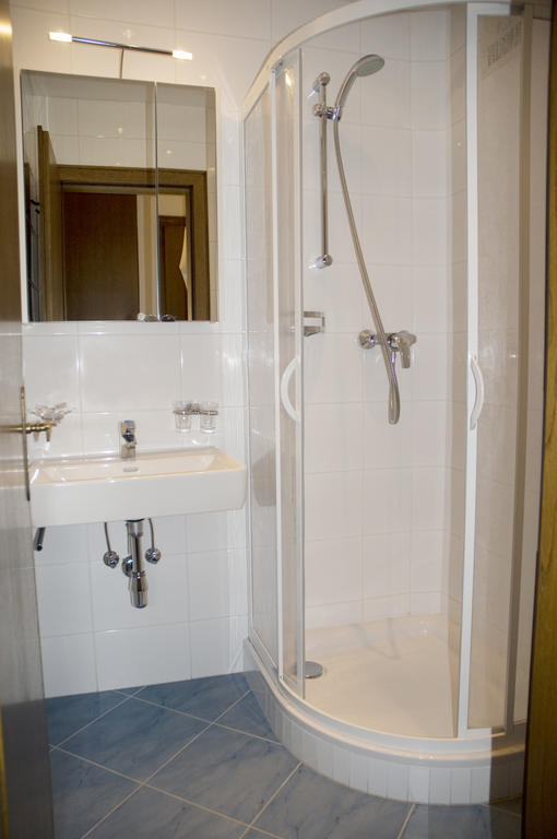 Villa Mayr Villach Zimmer foto